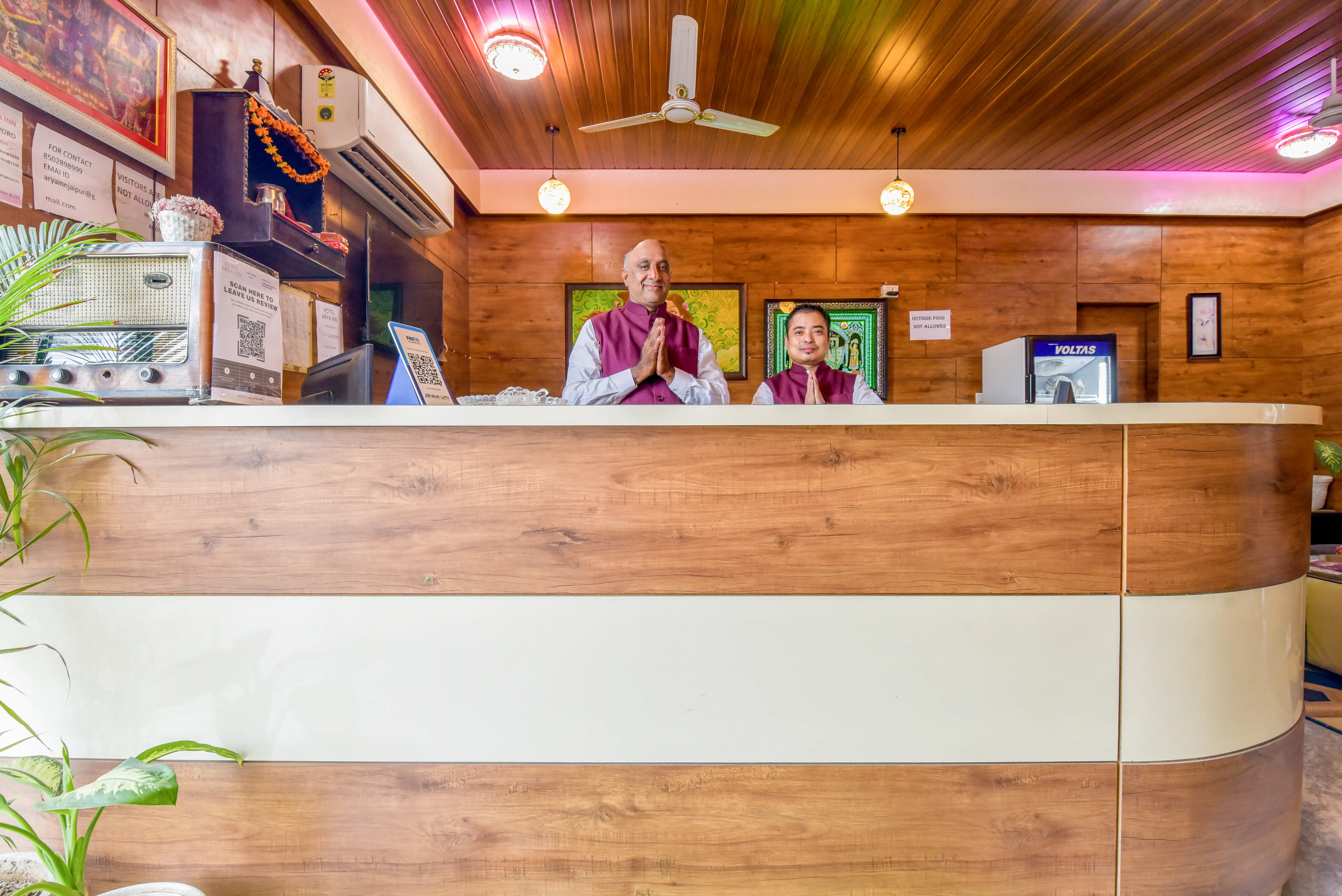 In-house dining and exclusive perks